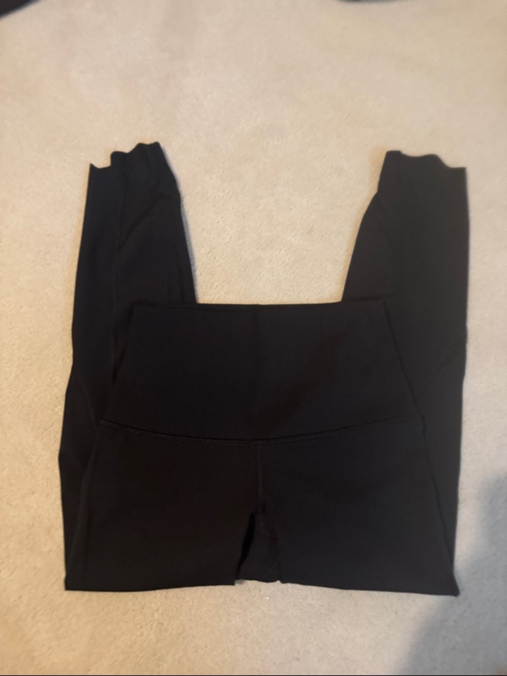 Lululemon wunder under crop scallop 22-23”